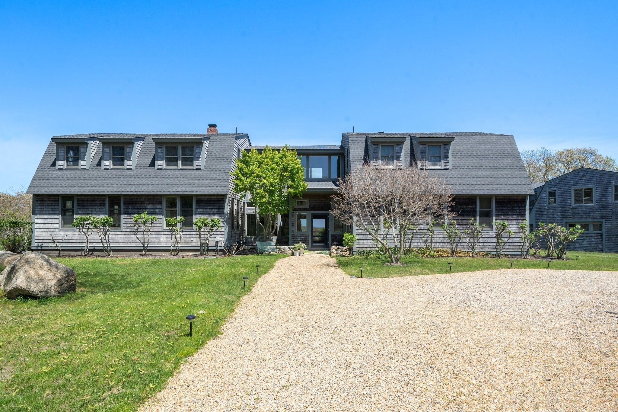 19 Locust Ln
