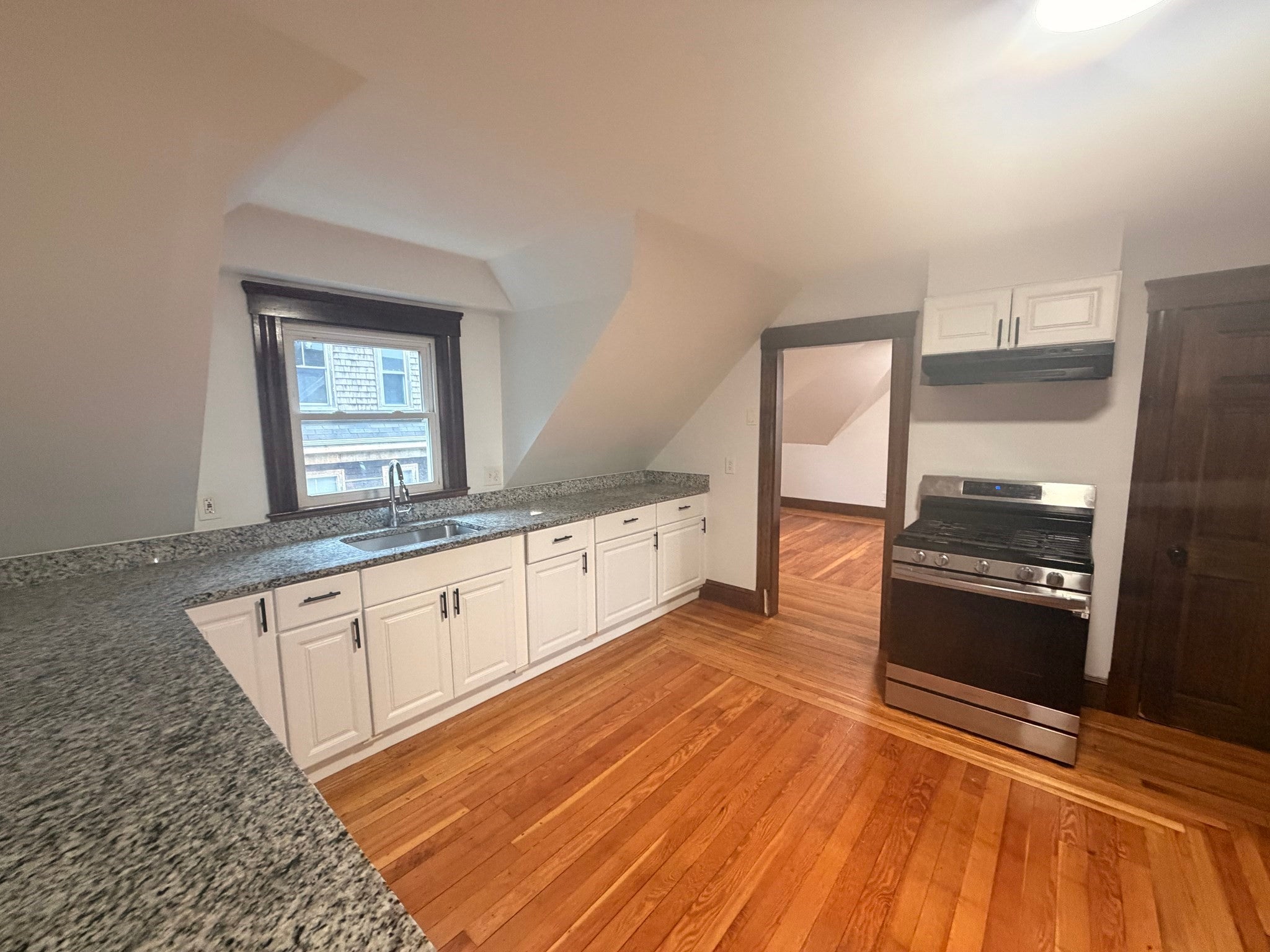 197 Hamilton Ave #3, Lynn, MA Photo #2