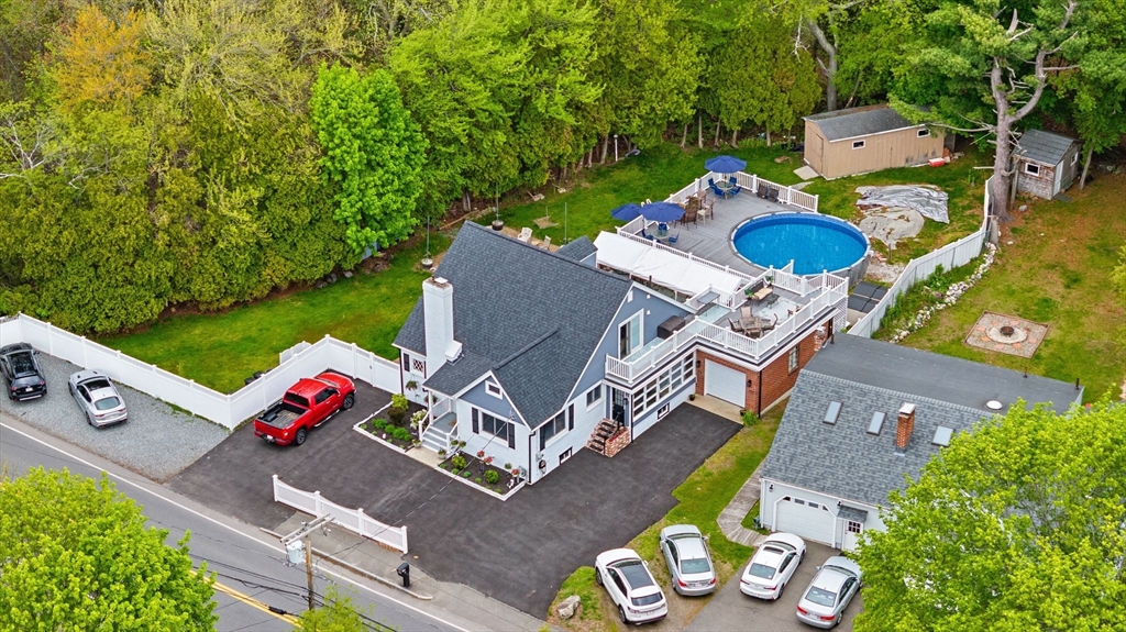 Photo of 42 Walnut St, Saugus, MA