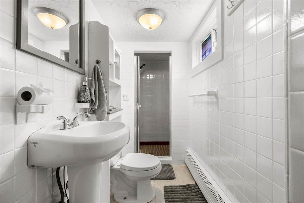 42 Walnut St, Saugus, MA Photo #29