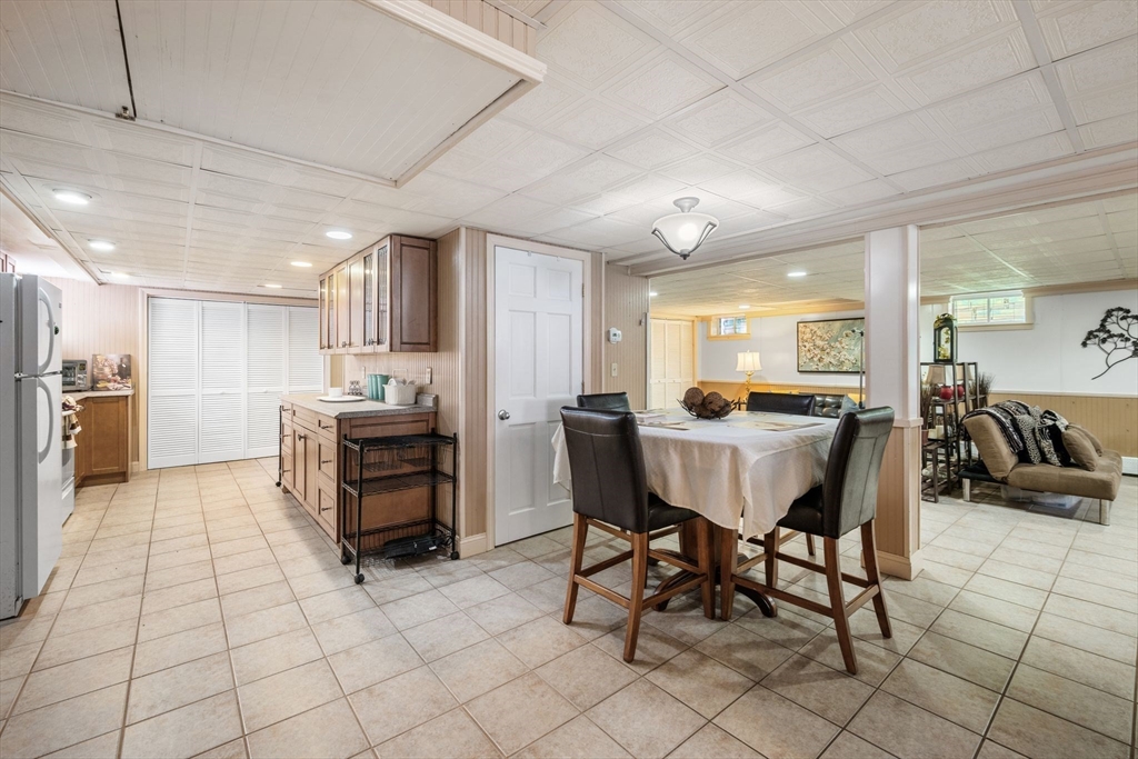 42 Walnut St, Saugus, MA Photo #36