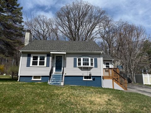 43 Manor Rd Shrewsbury MA 01545