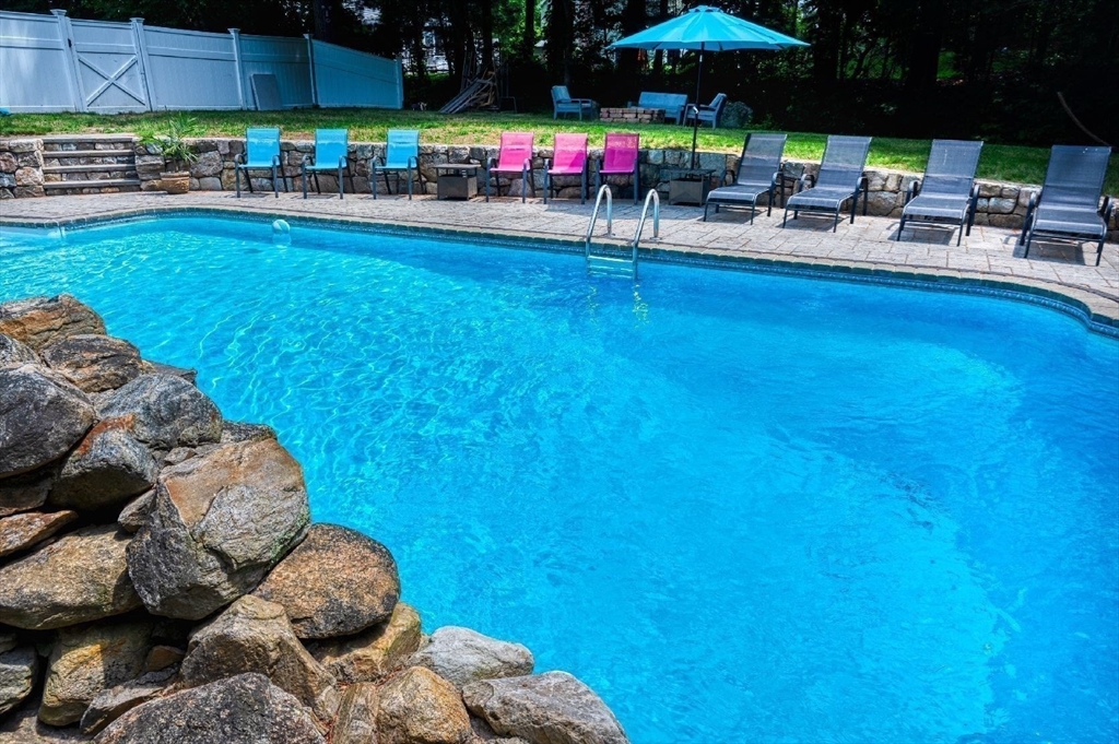 244 Rolling Meadow Drive