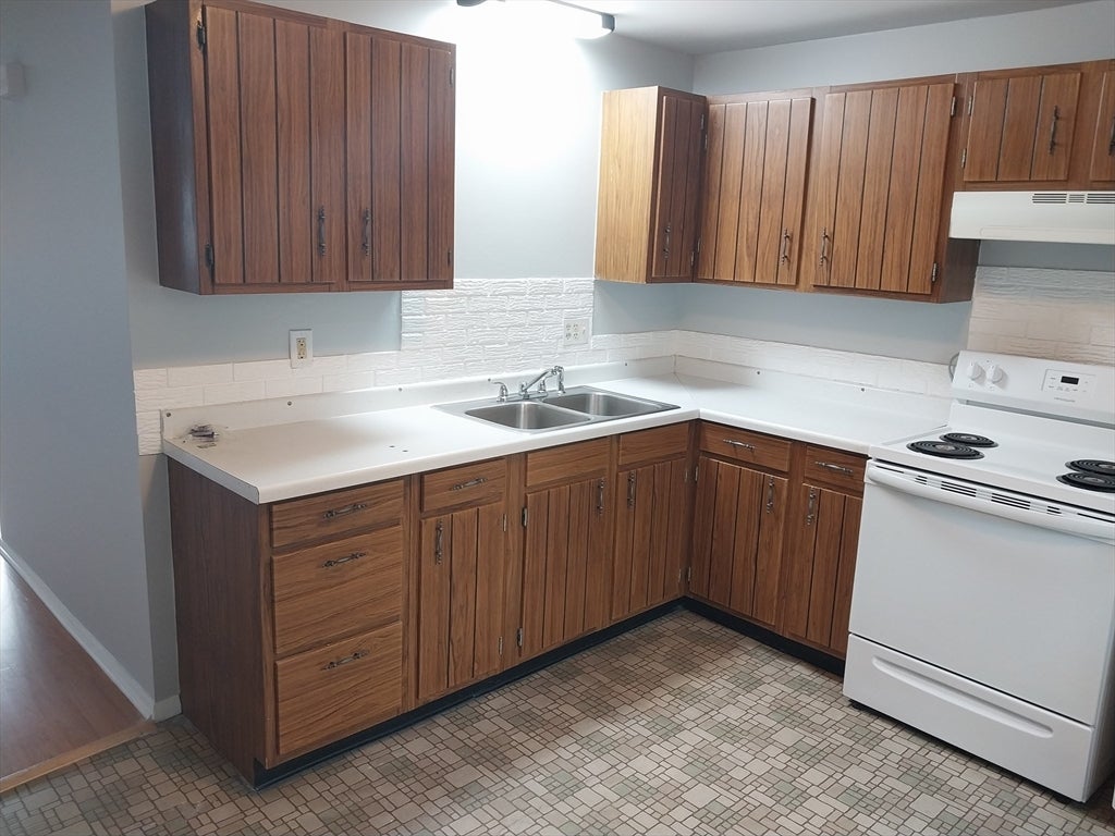 124 Ash Street, Fall River, MA, 124 Ash Street, Fall River, MA Photo #22