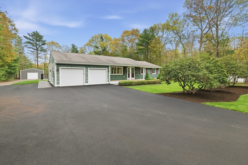 864 Locust St, Raynham, MA, 864 Locust St, Raynham, MA Photo #2