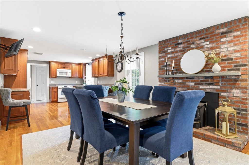 864 Locust St, Raynham, MA, 864 Locust St, Raynham, MA Photo #12