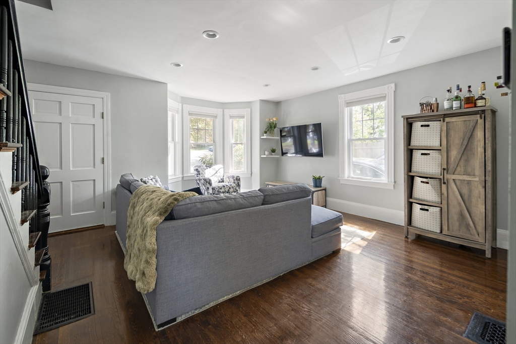 27 Westford St
