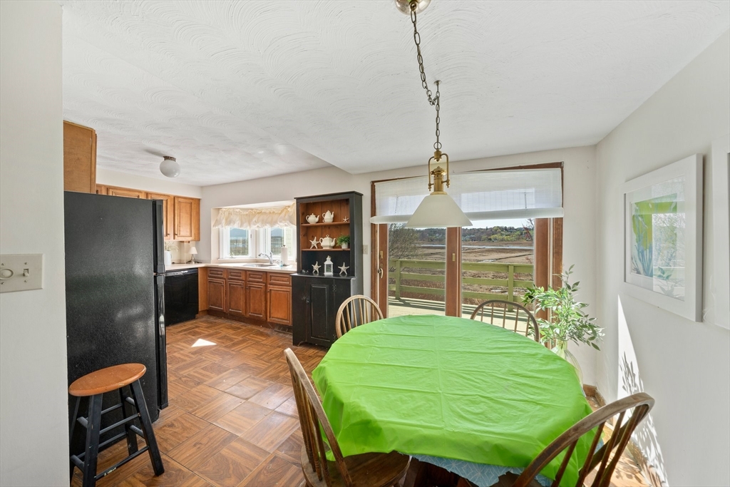 171 Meadowview St.