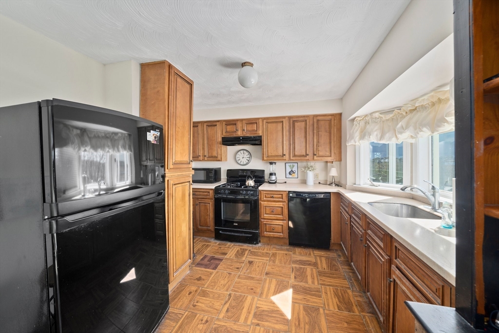 171 Meadowview St.