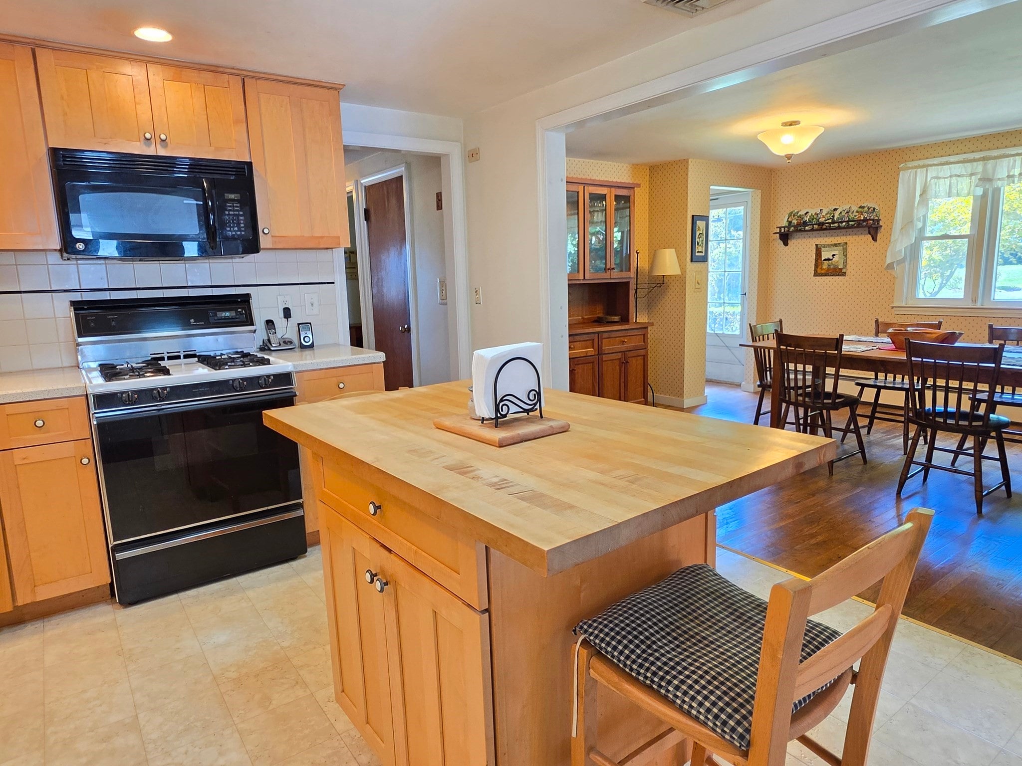 55 Pine Hill Rd, Ashland, MA, 55 Pine Hill Rd, Ashland, MA Photo #15