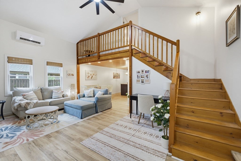 109 N Lake Ave