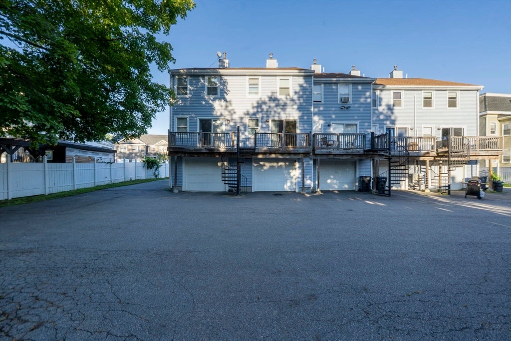 120 Portland St #3, Haverhill, MA, 120 Portland St #3, Haverhill, MA Photo #3