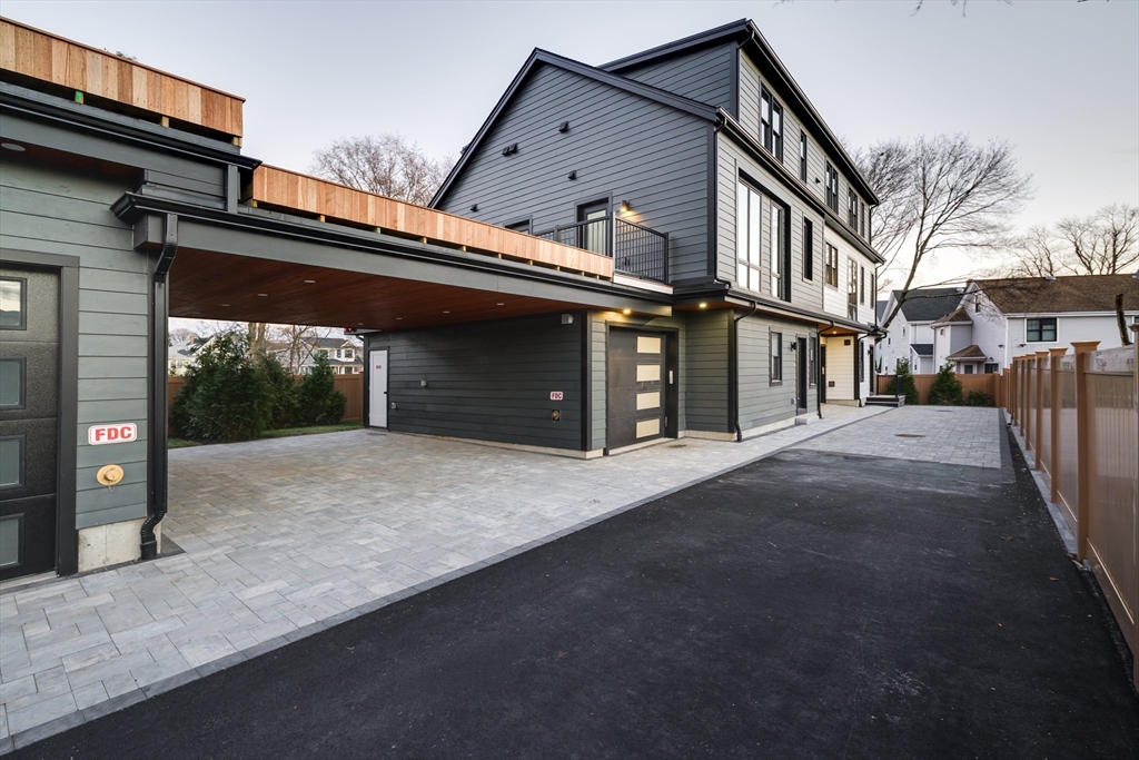 290 Watertown Street 3.