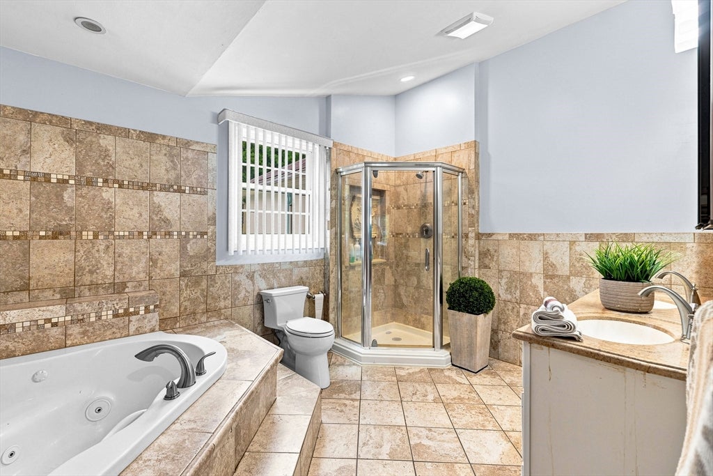 1298 Rebecca Rd, Dighton, MA, 1298 Rebecca Rd, Dighton, MA Photo #21