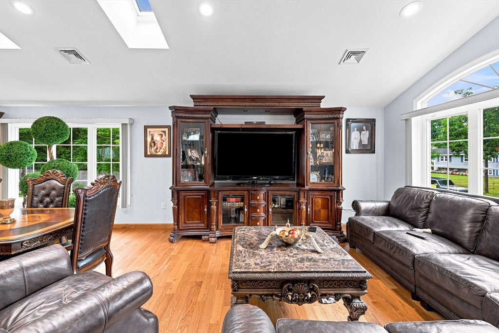 1298 Rebecca Rd, Dighton, MA, 1298 Rebecca Rd, Dighton, MA Photo #8