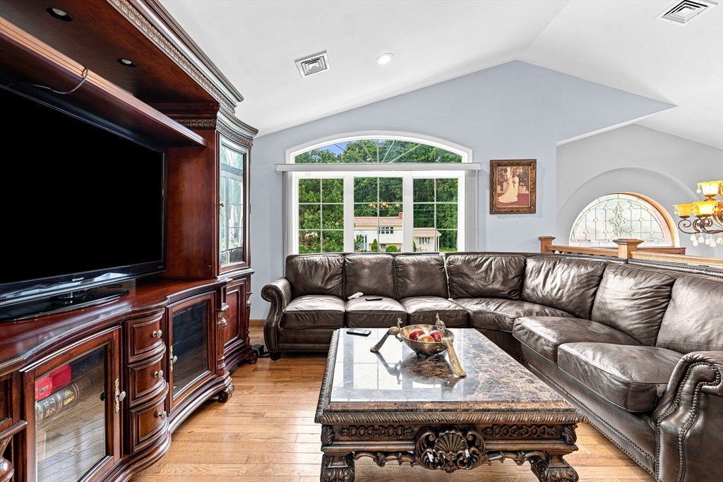 1298 Rebecca Rd, Dighton, MA, 1298 Rebecca Rd, Dighton, MA Photo #10