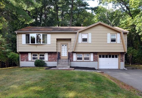 47 Daniel Dr Abington MA 02351
