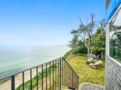 46 Nameloc Rd Plymouth MA 02360