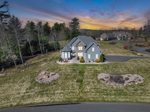 2 Sugar Maple Ln Southwick MA 01077