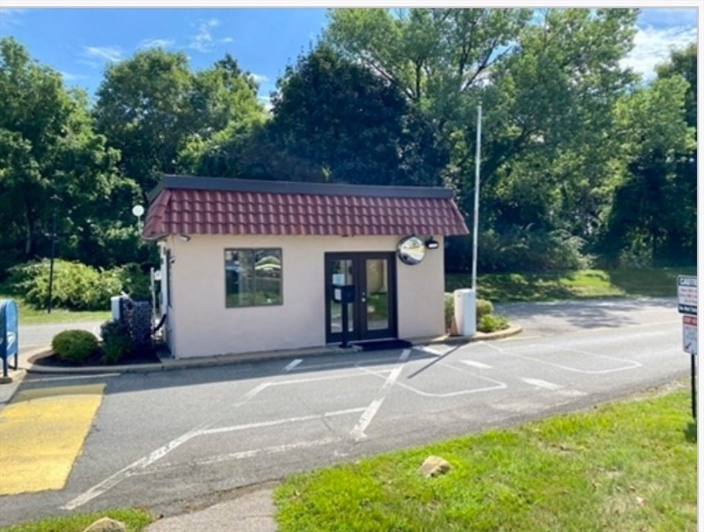 685 Oak Street 26 -8