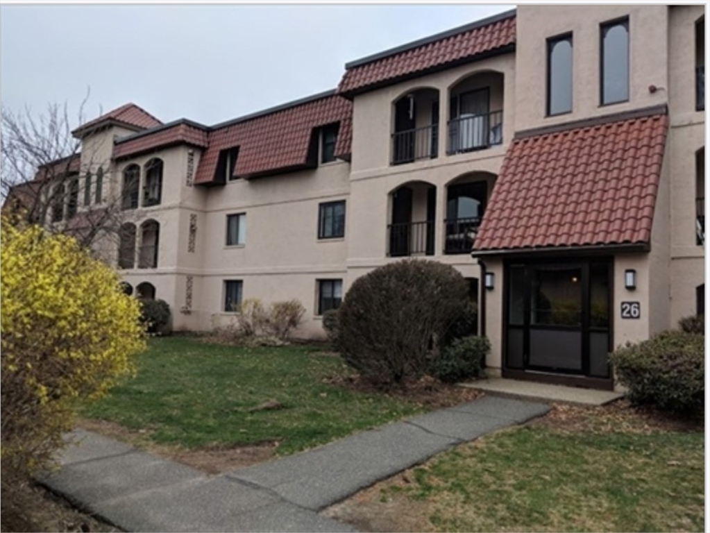 685 Oak Street 26 -8