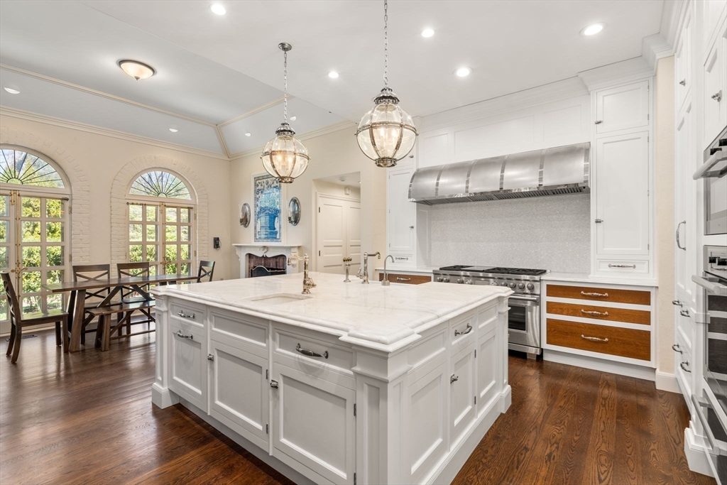 11 Scotch Pine Cir