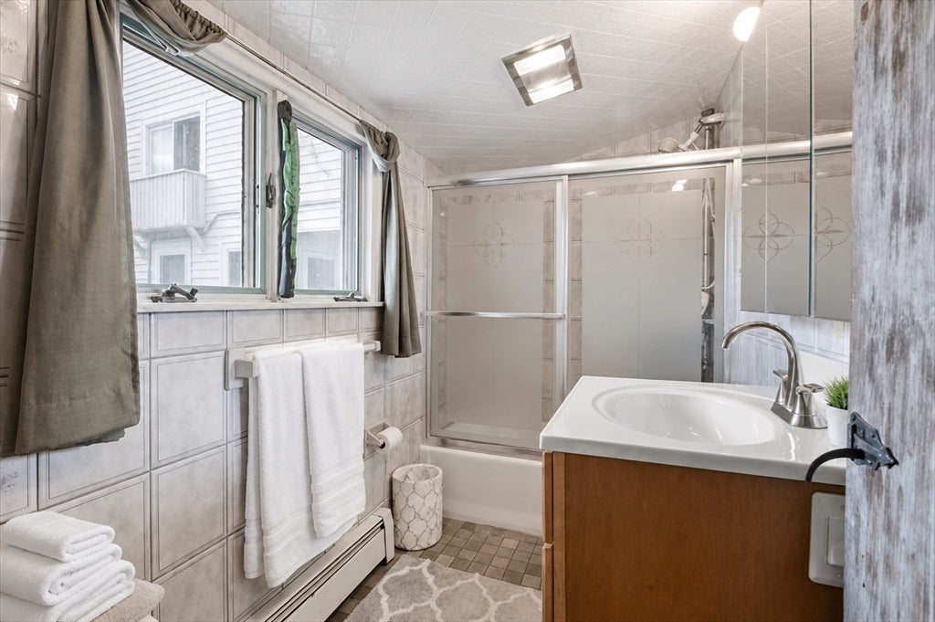 8 Castle Road, Nahant, MA, 8 Castle Road, Nahant, MA Photo #13
