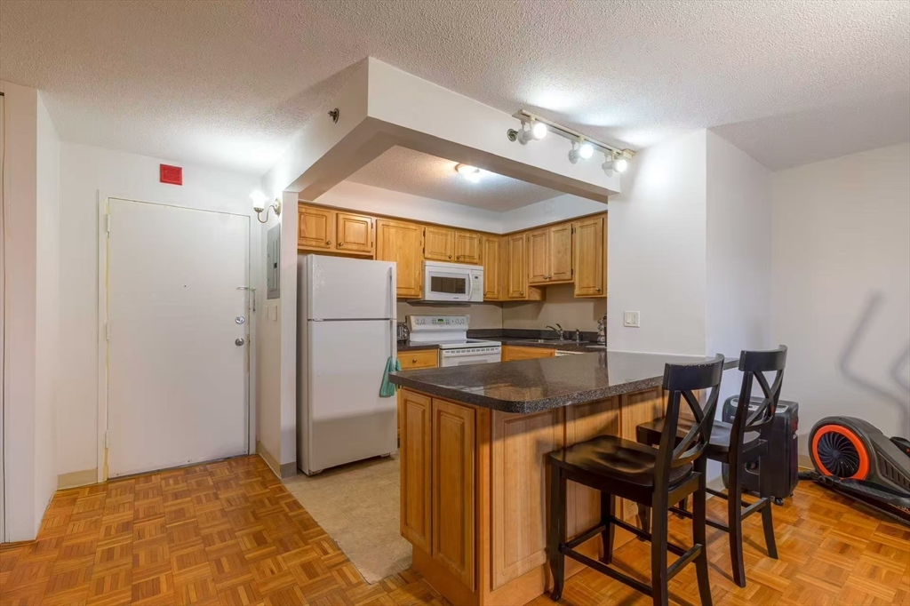 1025 Hancock St 3D