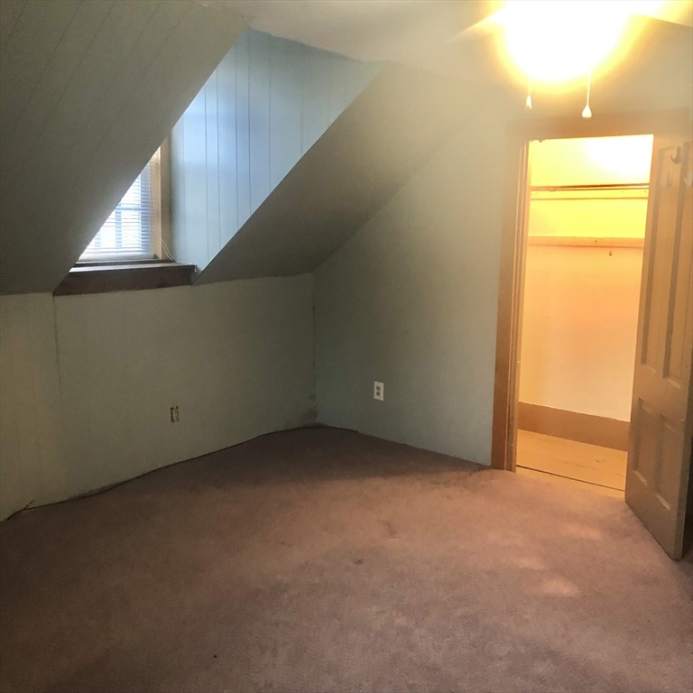 250 Ponakin Road 2