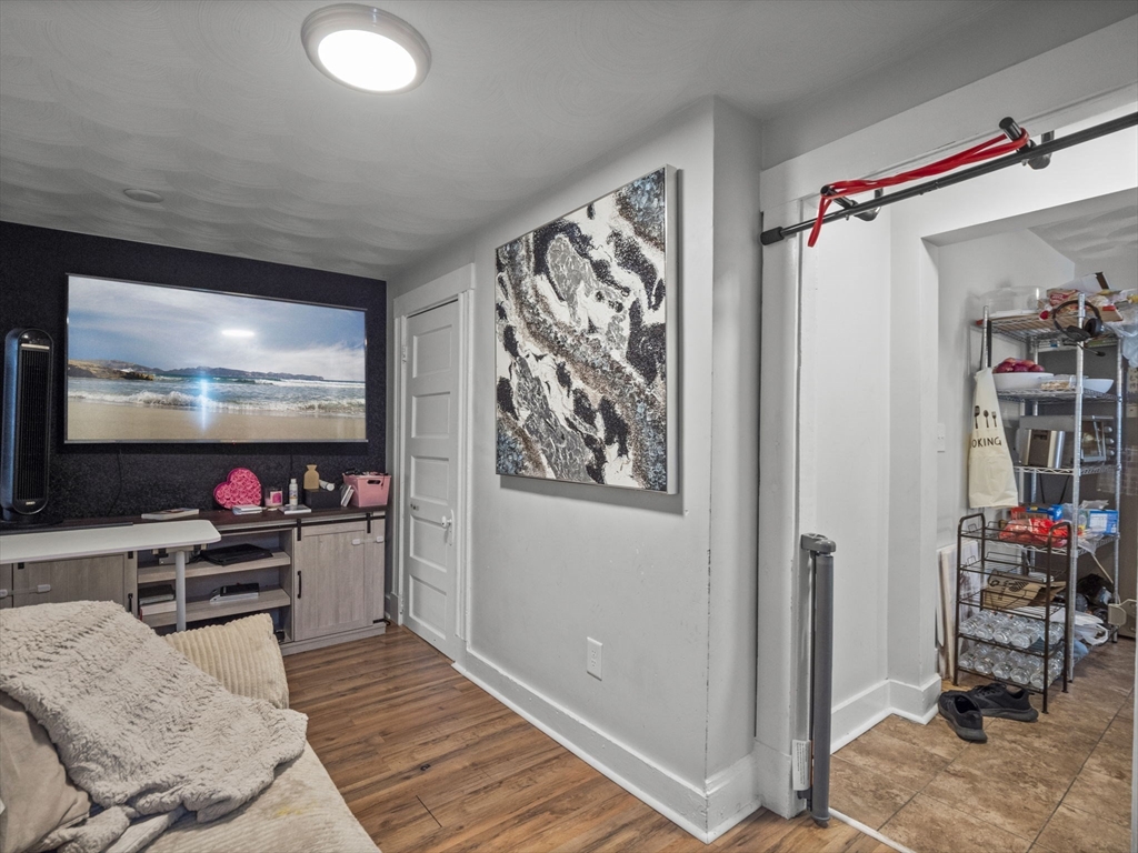 Brockton, Massachusetts 02301, United States, 11 Bedrooms Bedrooms, ,6 BathroomsBathrooms,Residential,Active,151275