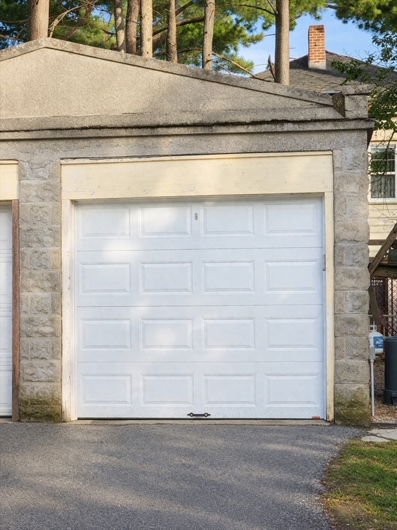 27-25 Marion Rd 1