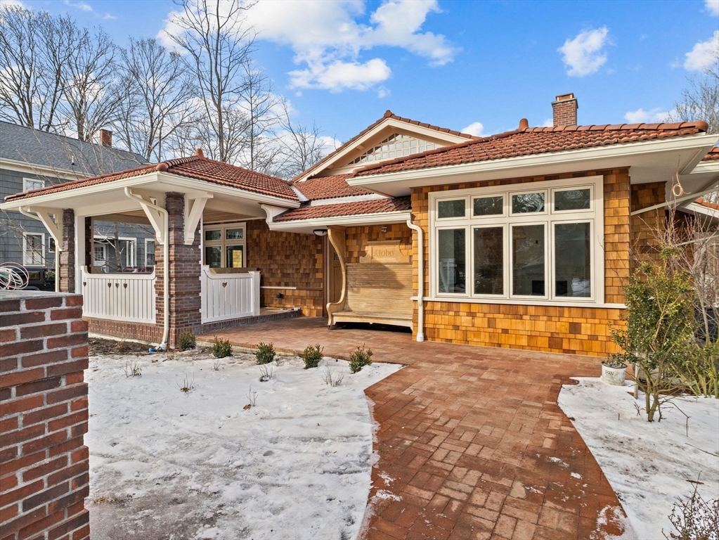 145 Warren St 1