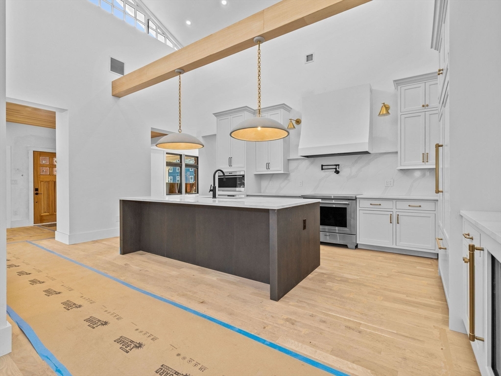 145 Warren St 1