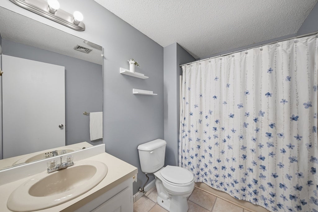 307 Amherst St #2, Nashua, NH, 307 Amherst St #2, Nashua, NH Photo #14