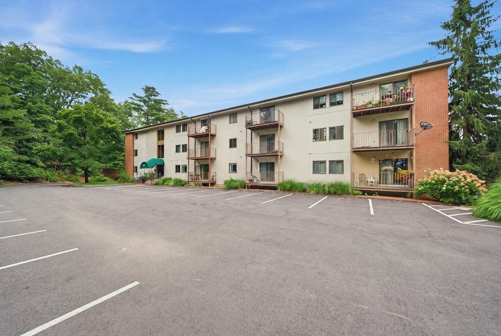 307 Amherst St #2, Nashua, NH, 307 Amherst St #2, Nashua, NH Photo #36