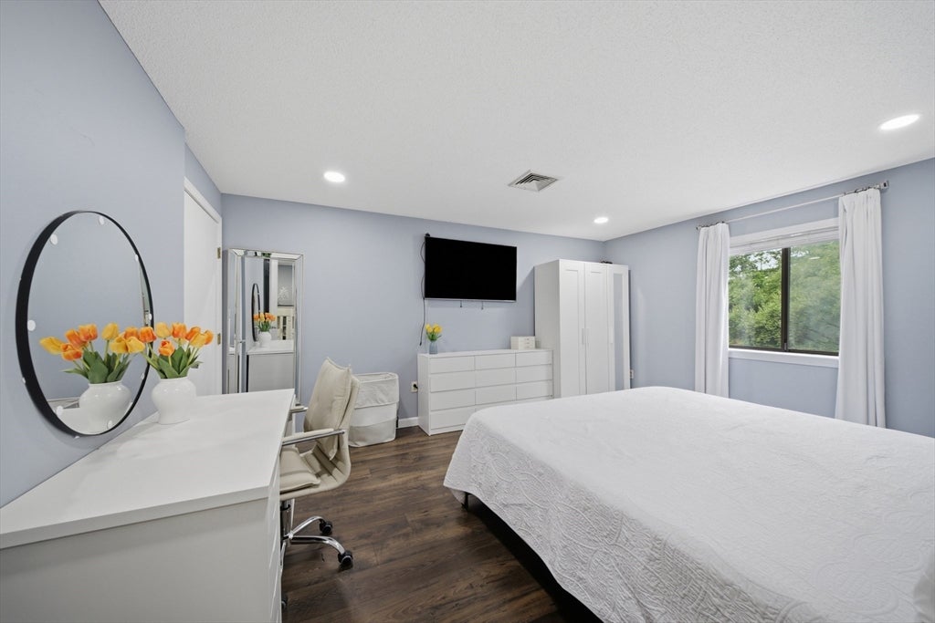 307 Amherst St #2, Nashua, NH, 307 Amherst St #2, Nashua, NH Photo #11