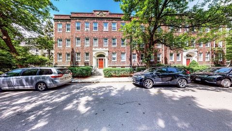 Photo of 98 Toxteth Street #2, Brookline, MA 02446 (MLS # 73511534)