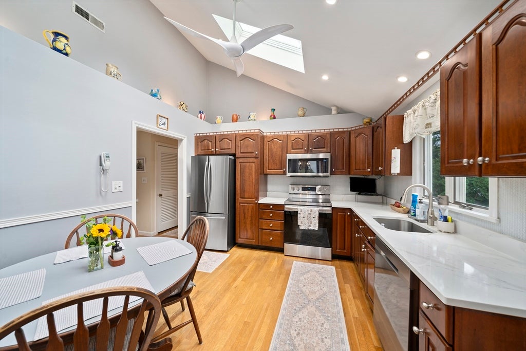 119 Hall Dr, Norwell, MA, 119 Hall Dr, Norwell, MA Photo #6