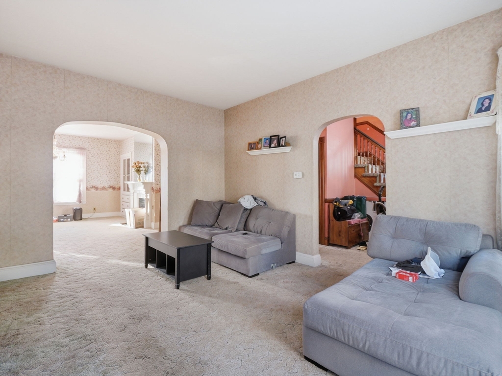 7 Sheldon St