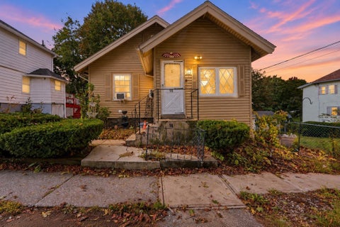 Photo of 10 Mildred Ave, Worcester, MA 01603 (MLS # 73586468)