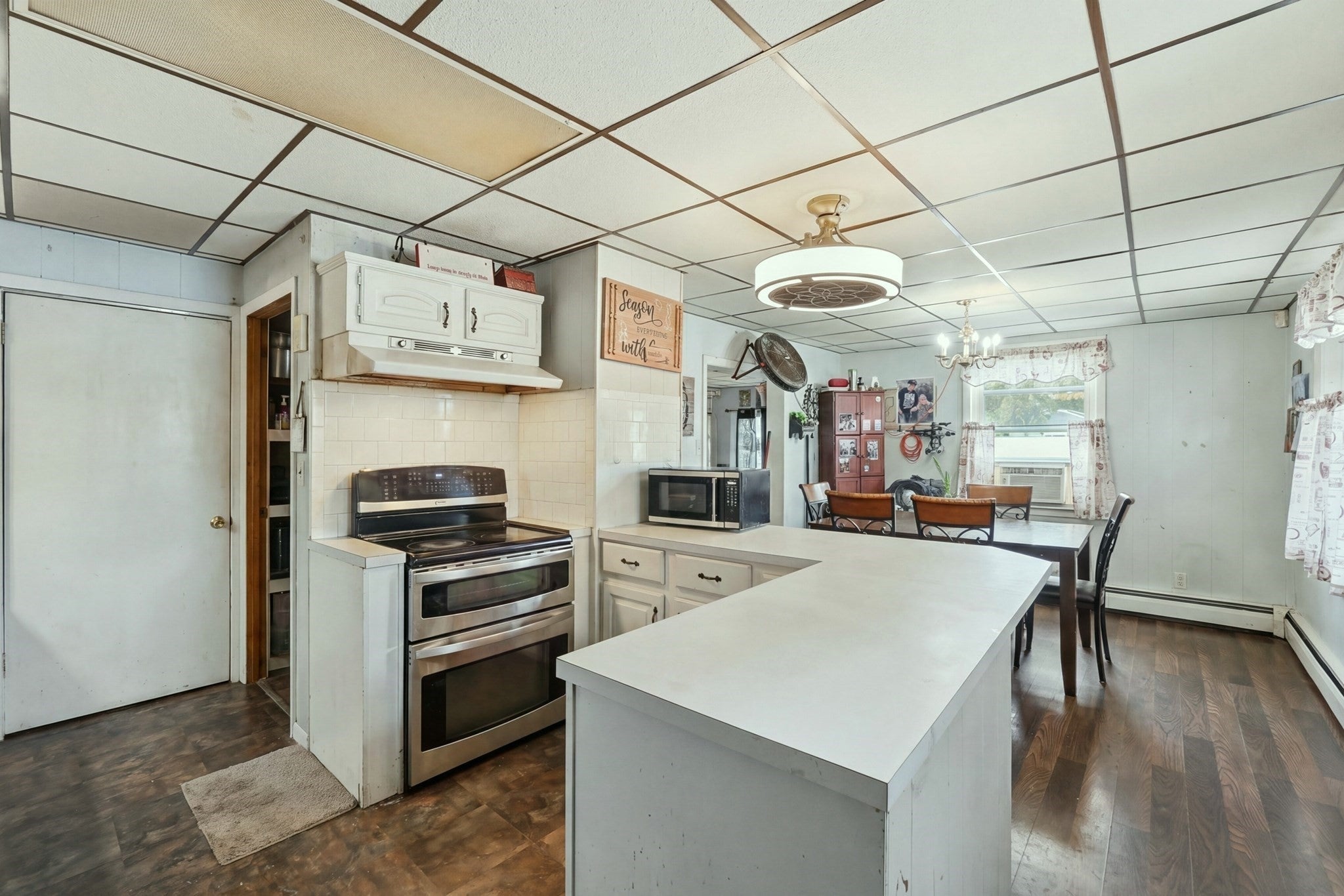 10 Mildred Ave, Worcester, MA, 10 Mildred Ave, Worcester, MA Photo #4