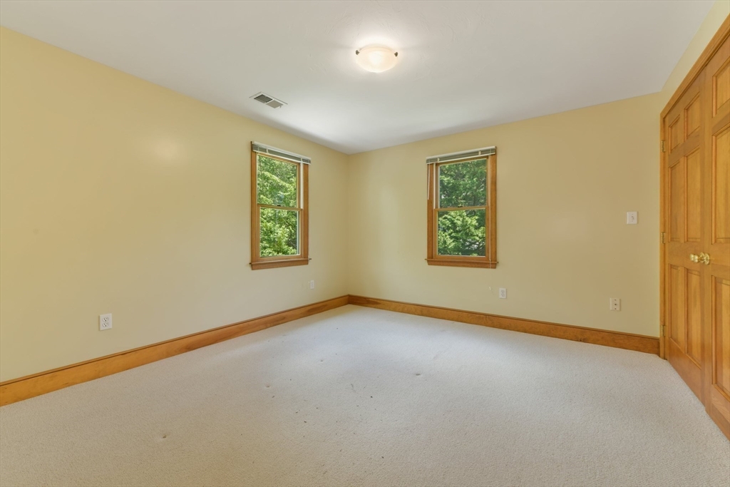 Barnstable, Massachusetts 02635, United States, 3 Bedrooms Bedrooms, ,2 BathroomsBathrooms,Residential,Active,142799