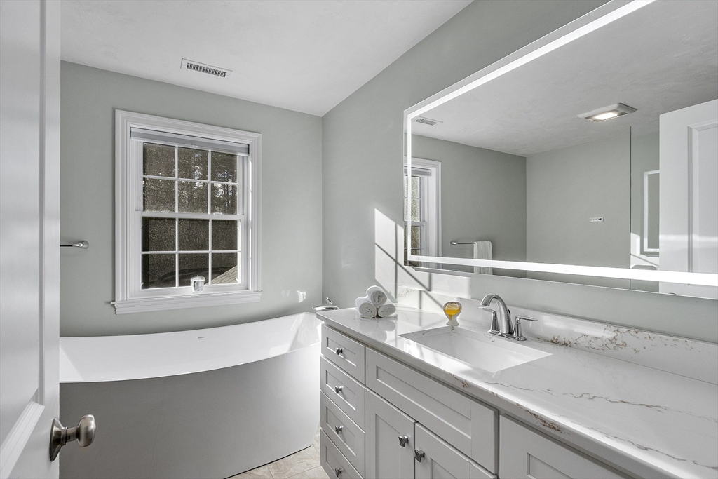 27 Spring Road, Westborough, MA Photo #32