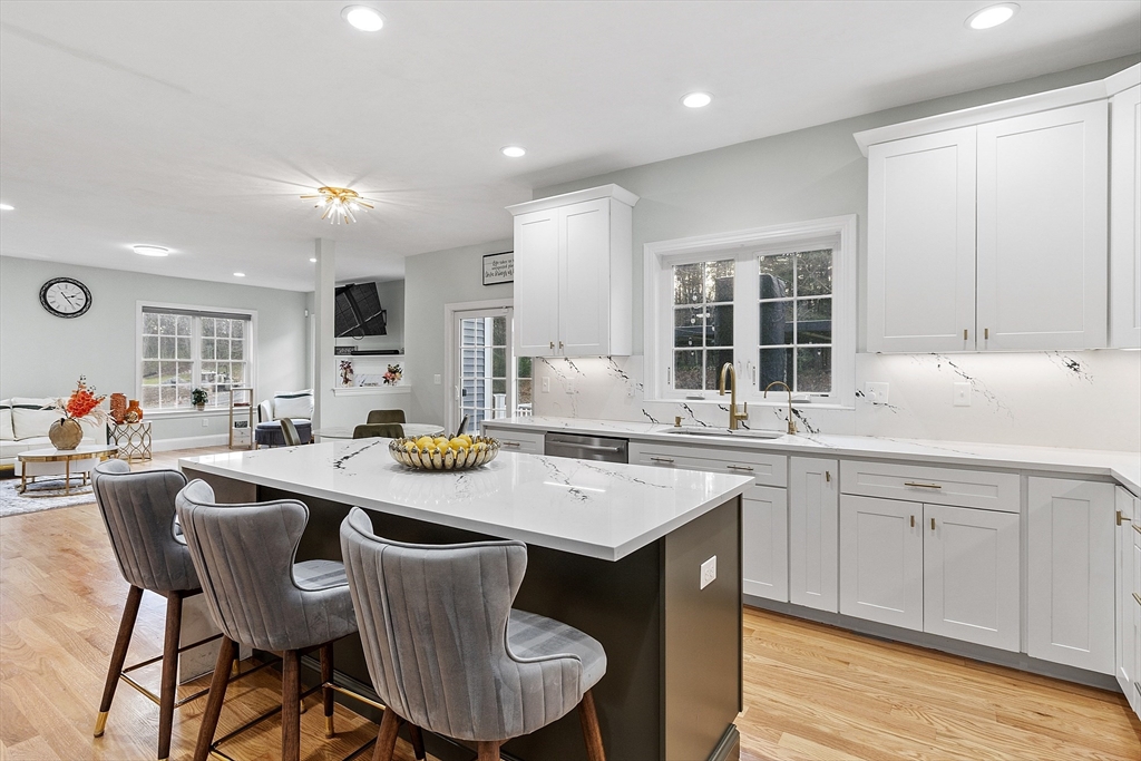 27 Spring Road, Westborough, MA Photo #14