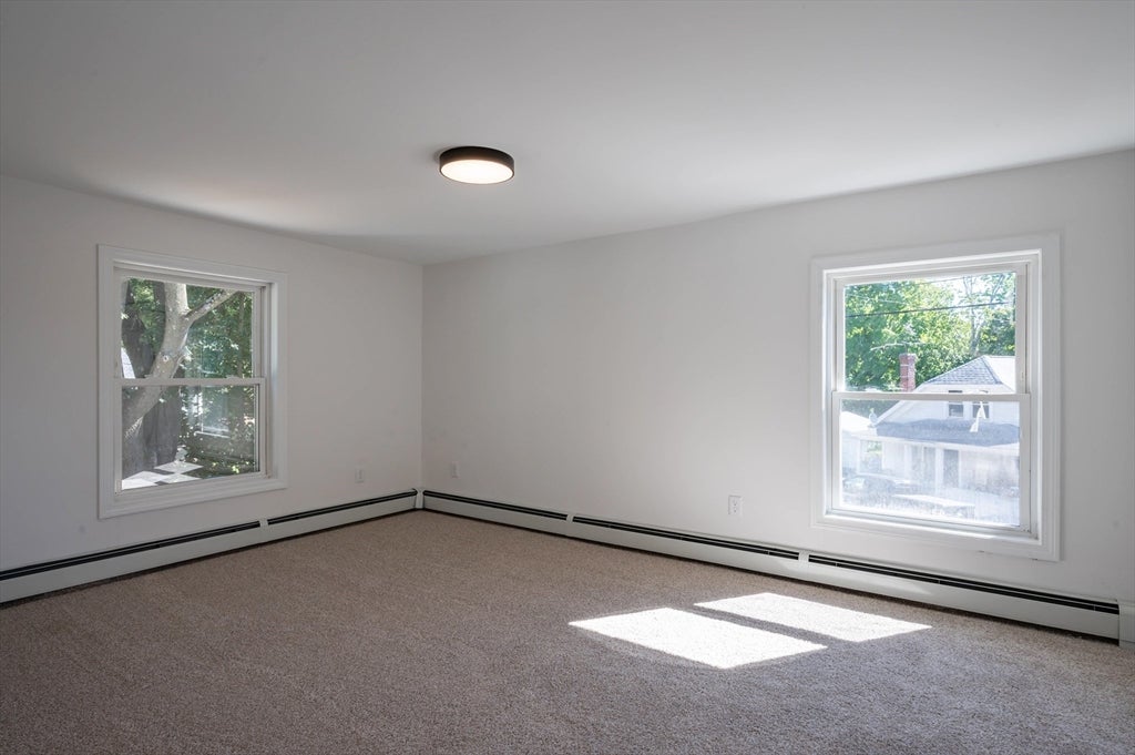 11 Millville St, Salem, NH Photo #21