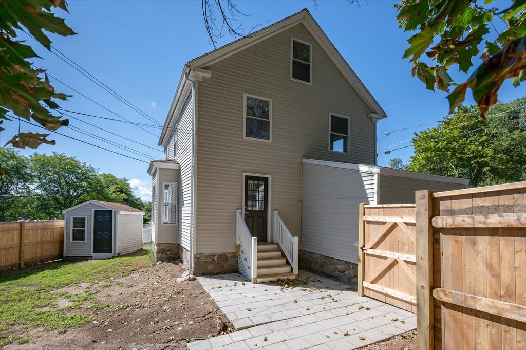 11 Millville St, Salem, NH Photo #4