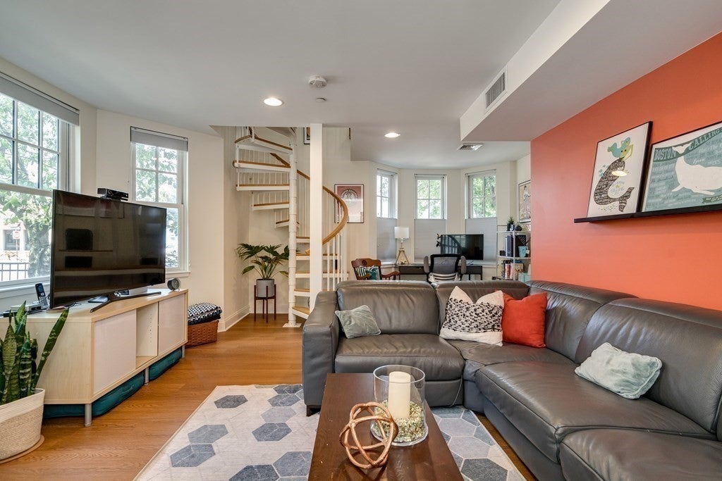 4040 Washington St #1, Boston, MA, 4040 Washington St #1, Boston, MA Photo #6