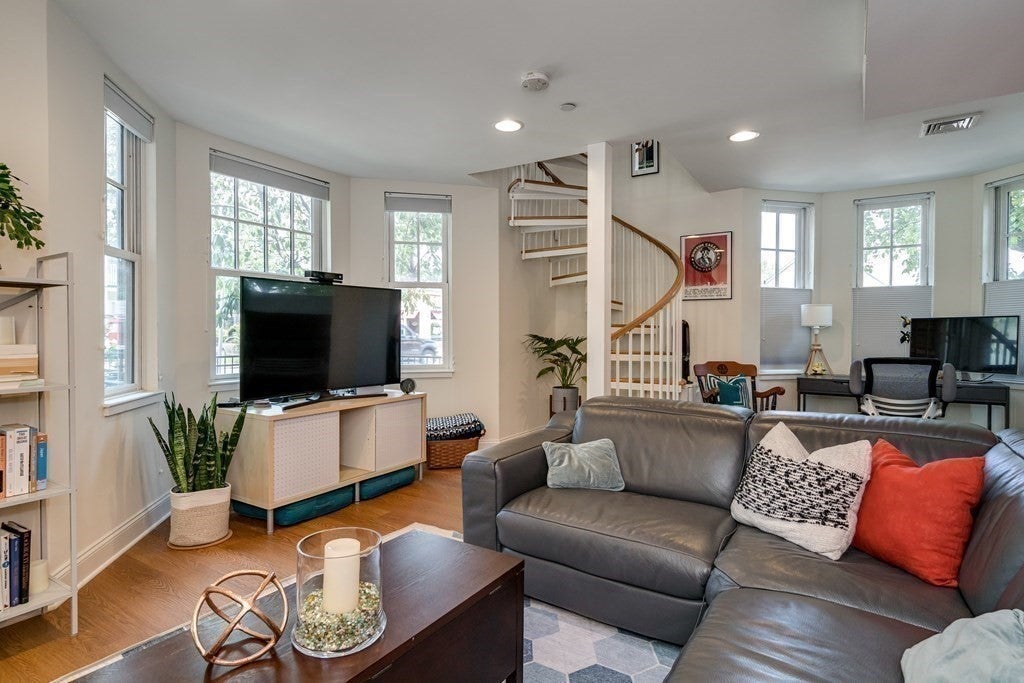 4040 Washington St #1, Boston, MA, 4040 Washington St #1, Boston, MA Photo #4
