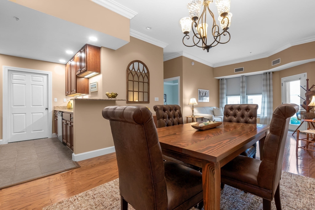 36 Village Rd 712
