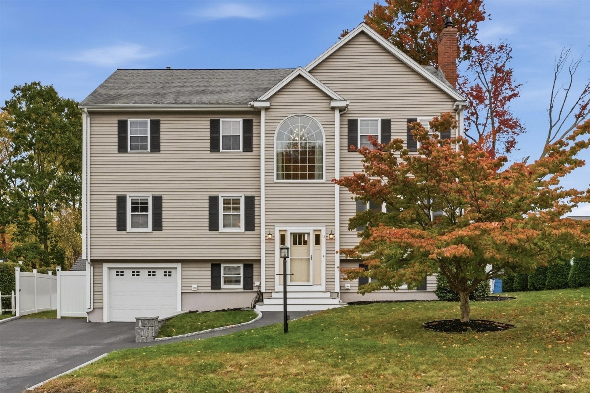 Photo of 11 Yellow Brick Road, Haverhill, MA